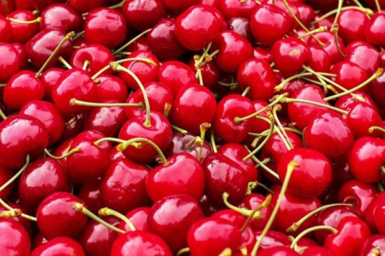 Spring into Spring with These Five Seasonal Fruits