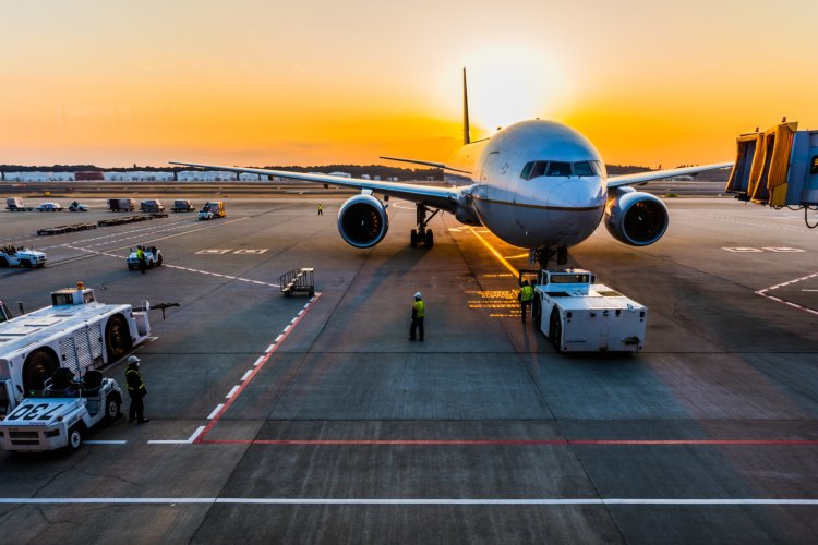 Opening of Daxing Airport Means Relocation of Airline Carriers, a New Subway Line, and Closure of Beijing Nanyuan