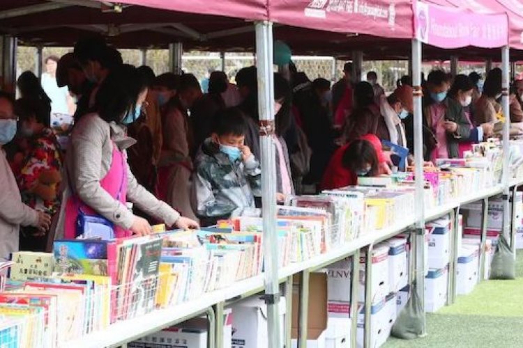 Roundabout Charity Book Fair on World Book Day This Saturday