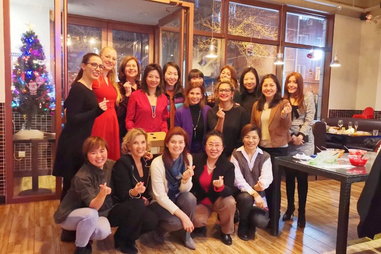 Have a Jolly Charitable Christmas with Viva Professional Women Network