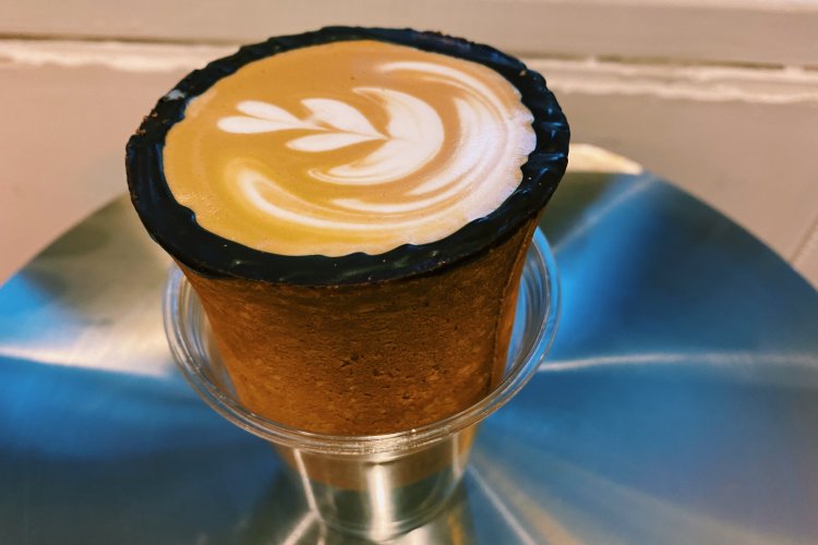 Capital Caff: Spring Musings With a Cookie Cup of Latte