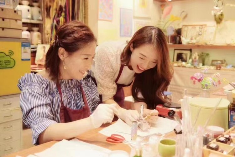 Jessica’s Craft Workshop: Creating DIY Joy in Wudaoying Hutong