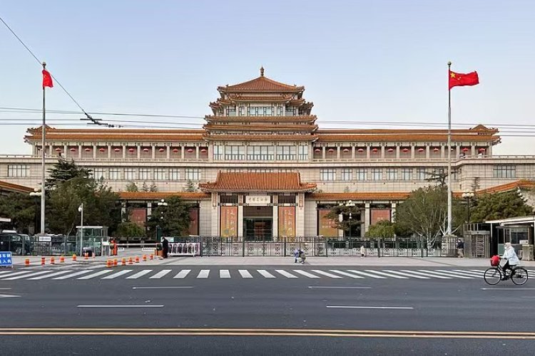 Visit Here: The National Art Museum