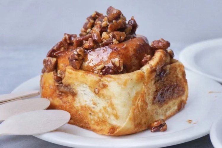 Grab Cinnamon Rolls At These Places in Beijing