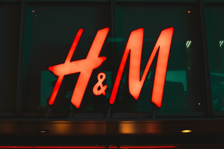 H&M's Flagship Store in Beijing's Sanlitun Set to Close: H&M's Flagship Store in Beijing's Sanlitun Set to Close: