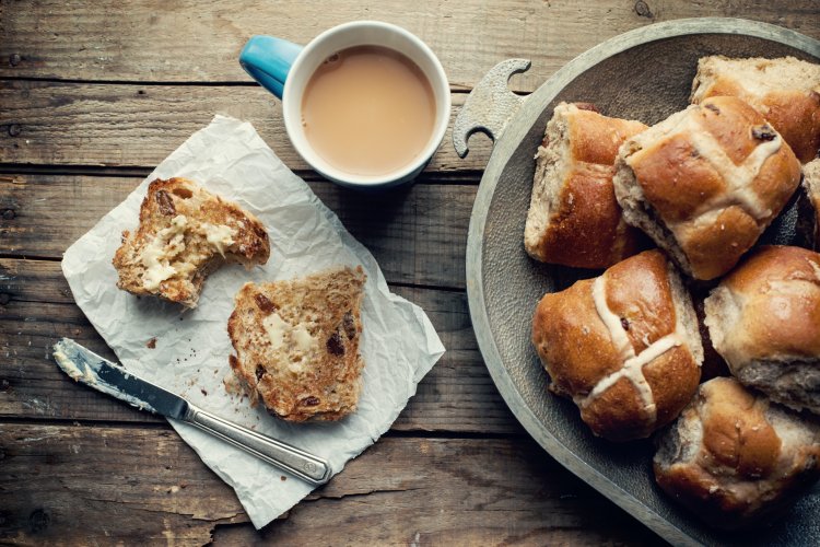 Get Hot Cross Buns in Time for Easter From These Places