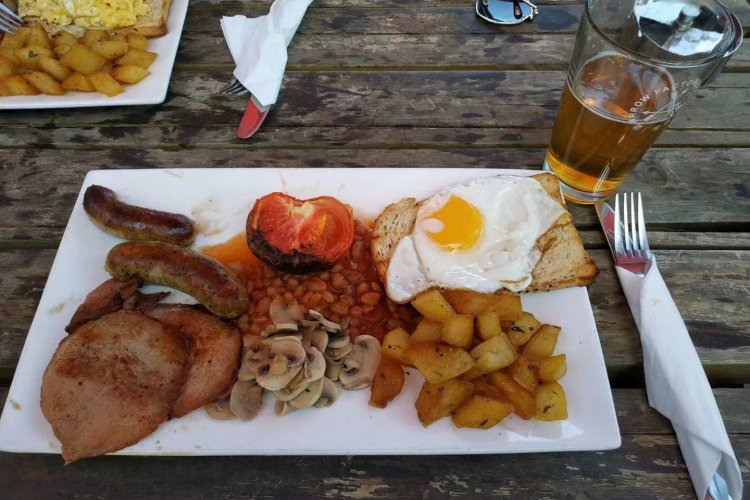 Where to Get Your Breakfast Fry Up in the Capital (There’s Even a Vegan Option)
