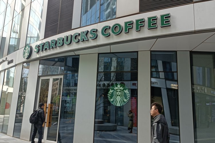 Are people in China falling out of love with Starbucks?