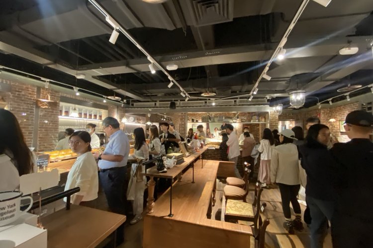 Join the Bagel Frenzy in Beijing!