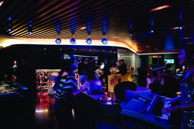 Free-flow Aussie beers: The Astral Opens in the Tangla Hotel