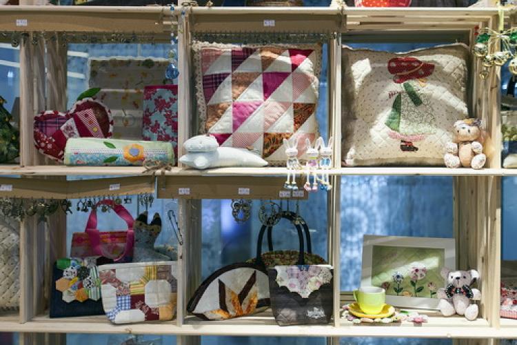 Feeling Quilty? Sewing Shop Specializes in Patchwork