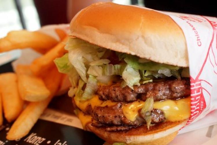 BJ Burger Wars: Fatburger Vs Burger King