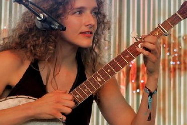 American Roots &amp; a Love for China: Abigail Washburn Returns