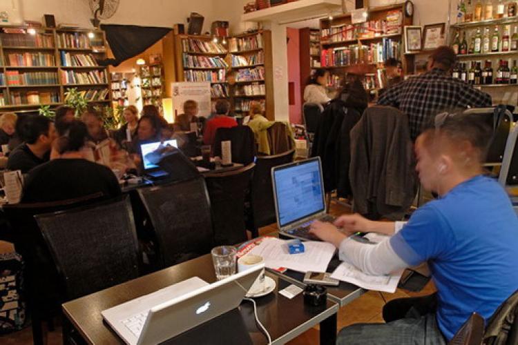 Surf’s Up - Free Wi-Fi Cafes Around Town