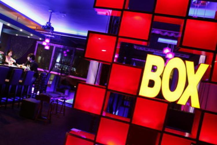 Late-night Vibes &amp; 31st-floor Views: Box Club Opens in Jianwai Soho