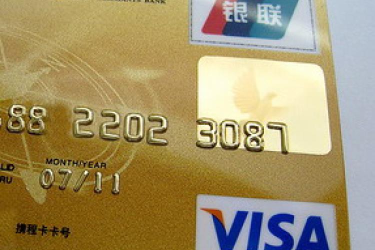 Got a VISA-UnionPay Card? Look Out for Extra Charges Overseas