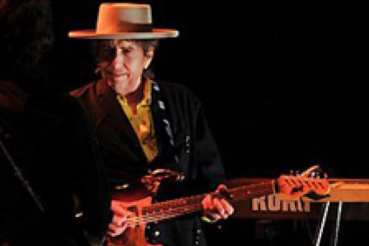 If Workers&#039; Gymnasium Was A Bar – Review of Bob Dylan Live in Beijing