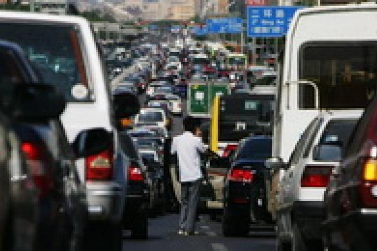New Regulations Provoke Car Buying Frenzy Across Beijing