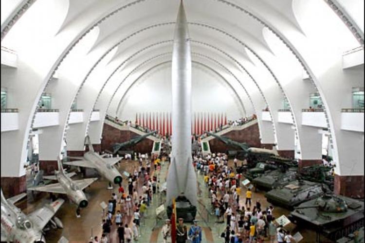 Going Underground: Military Museum, Line 1