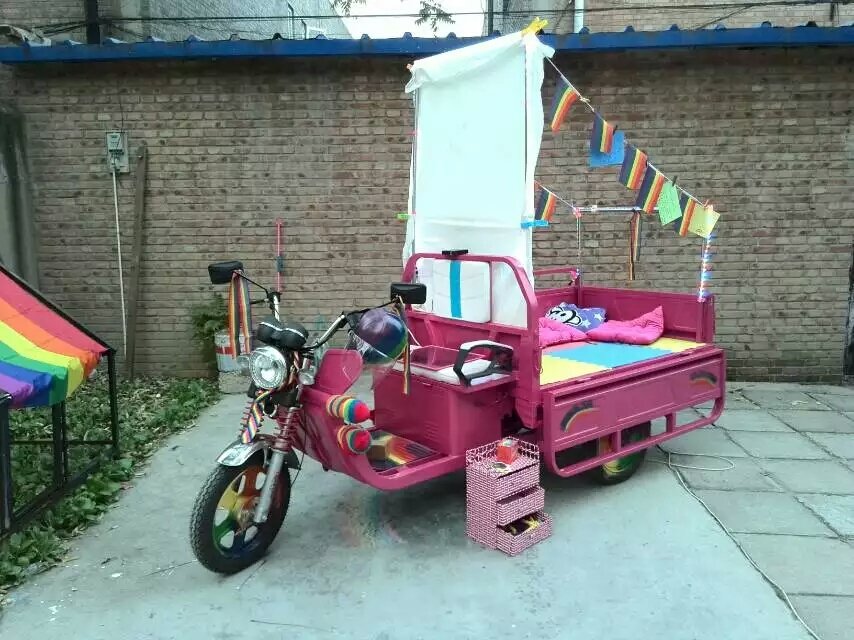 The Rainbow Ride, Beijing's most colorful sanlunche
