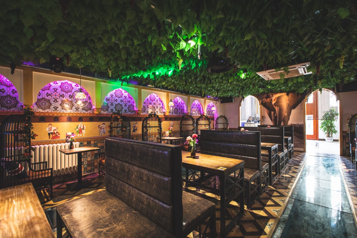 The interior at Awaguli has plenty of space for big groups