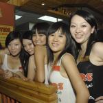 Hooters15