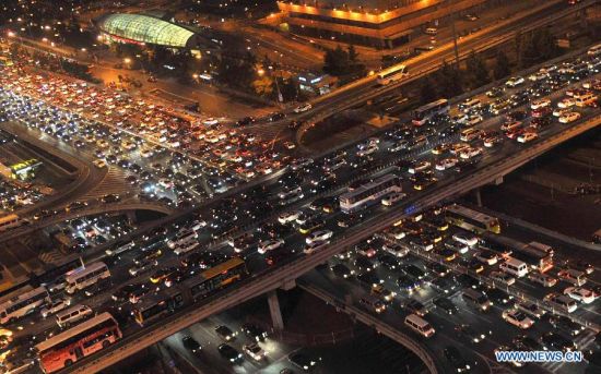 Prepare for Some Traffic Nightmares to Accompany Your Holiday Cheer