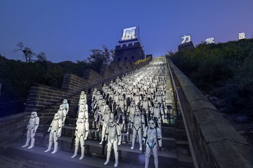 &#039;Star Wars&#039; Event Sees Stormtroopers on the Great Wall; Film Set for January Release in China