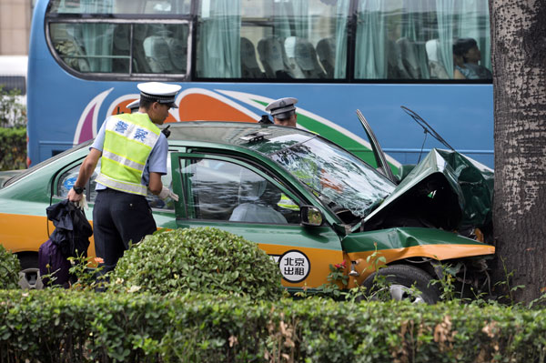 Fatal Crash Highlights Dark Side of Taxi Business