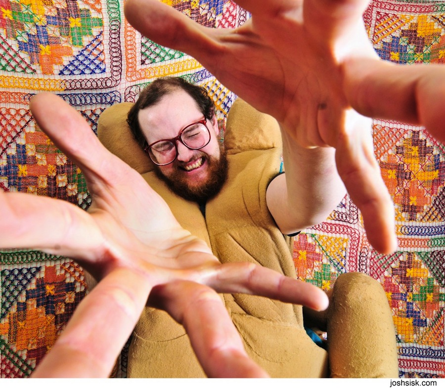 Dan Deacon to Vibe Out Mao Live, Plus Misfits &amp; Rocky Erickson Cover Bands on Halloween