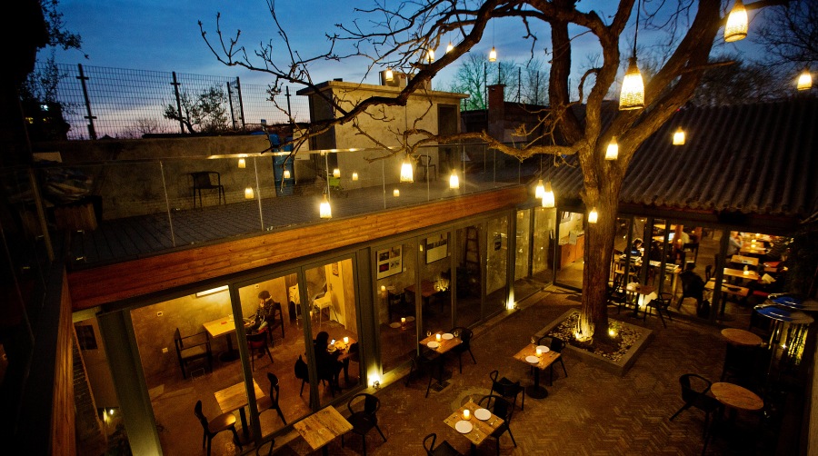 The Job Hunt: Manage the Bookworm or Zarah, Do Communications for United Family Healthcare, Intern in Corporate Finance The Job Hunt: Manage the Bookworm or Zarah, Do Communications for United Family Healthcare, Intern in Corporate Finance