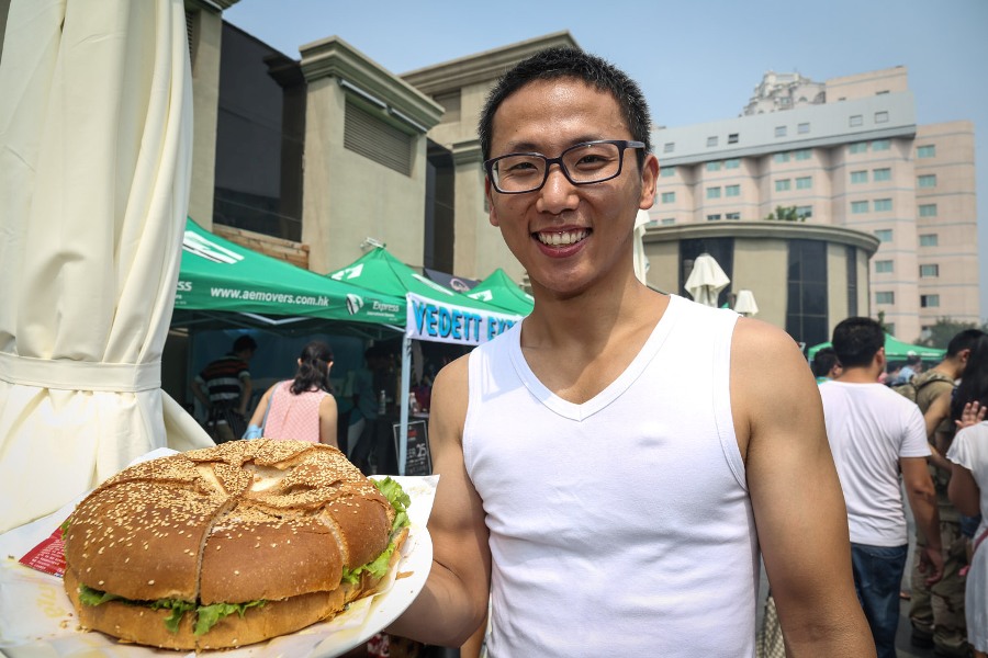 Follow Your Nose: How to Get to the Beijinger 2015 Burger Cup