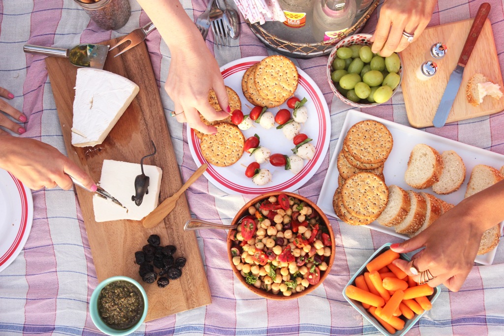 Practical Picnicking: Advice to Help You Pack Up And Head to the Parks