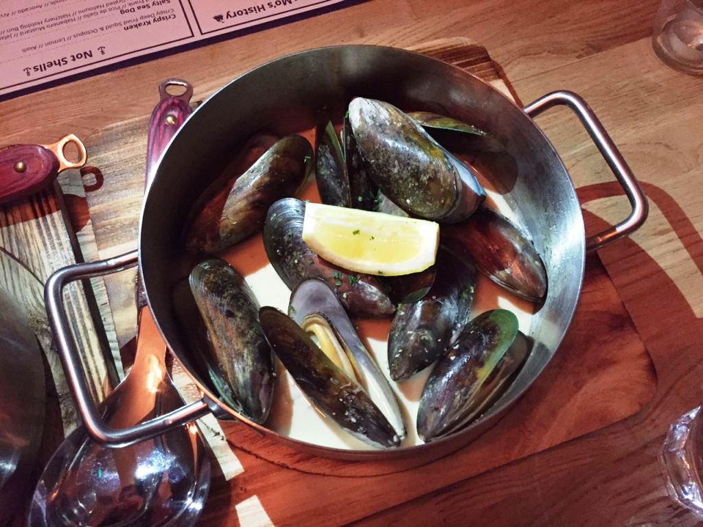 You Have to Try the Mussels at Mighty Mo&#039;s Pop-Up in Hatchery, Tuanjiehu