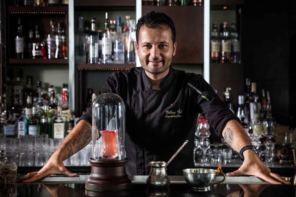 A Portrait of a &quot;Liquid Art Man&quot;: Atmosphere Recruits the Cocktail-Making Finesse of Volkan Ibil