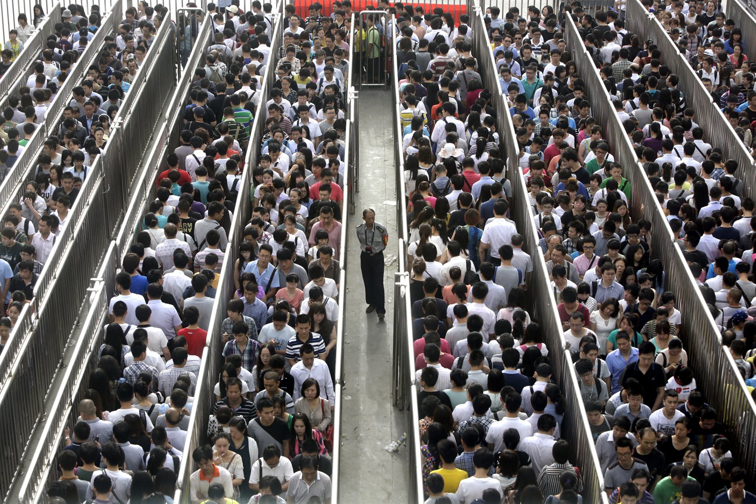 The 5 People You Meet on the Beijing Metro