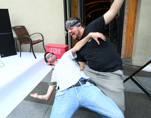 Good Morning Beijing August 28, 2014: Drum &amp; Bell Bar Moves to Chill Bar; Beijing Ranked Healthiest City in China; Soul Companion