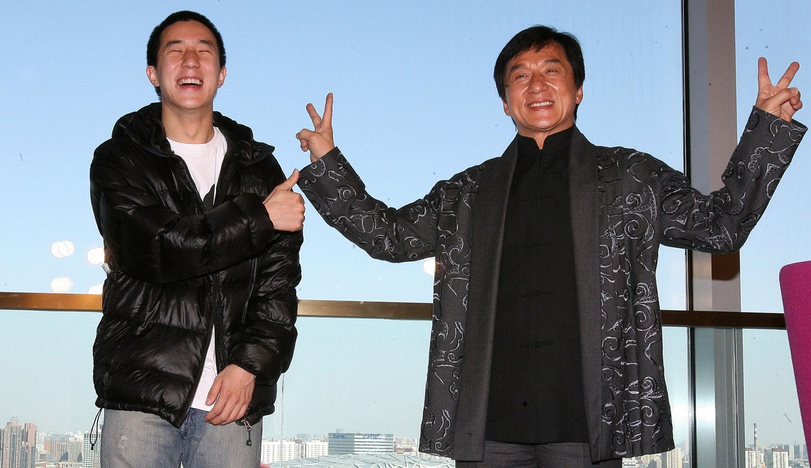 Journalist Present at 2 Kolegas Bust Gives Report, Jackie Chan’s Son Arrested for Drug Possession