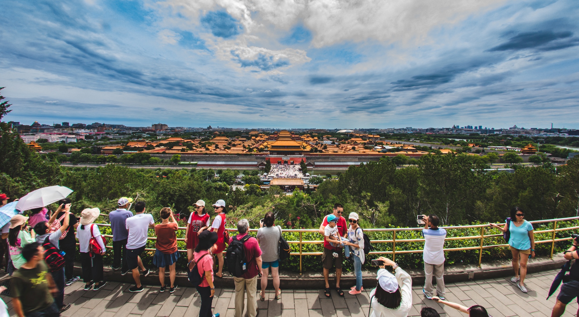 Park Life: Everything You Need to Know about Jingshan Park