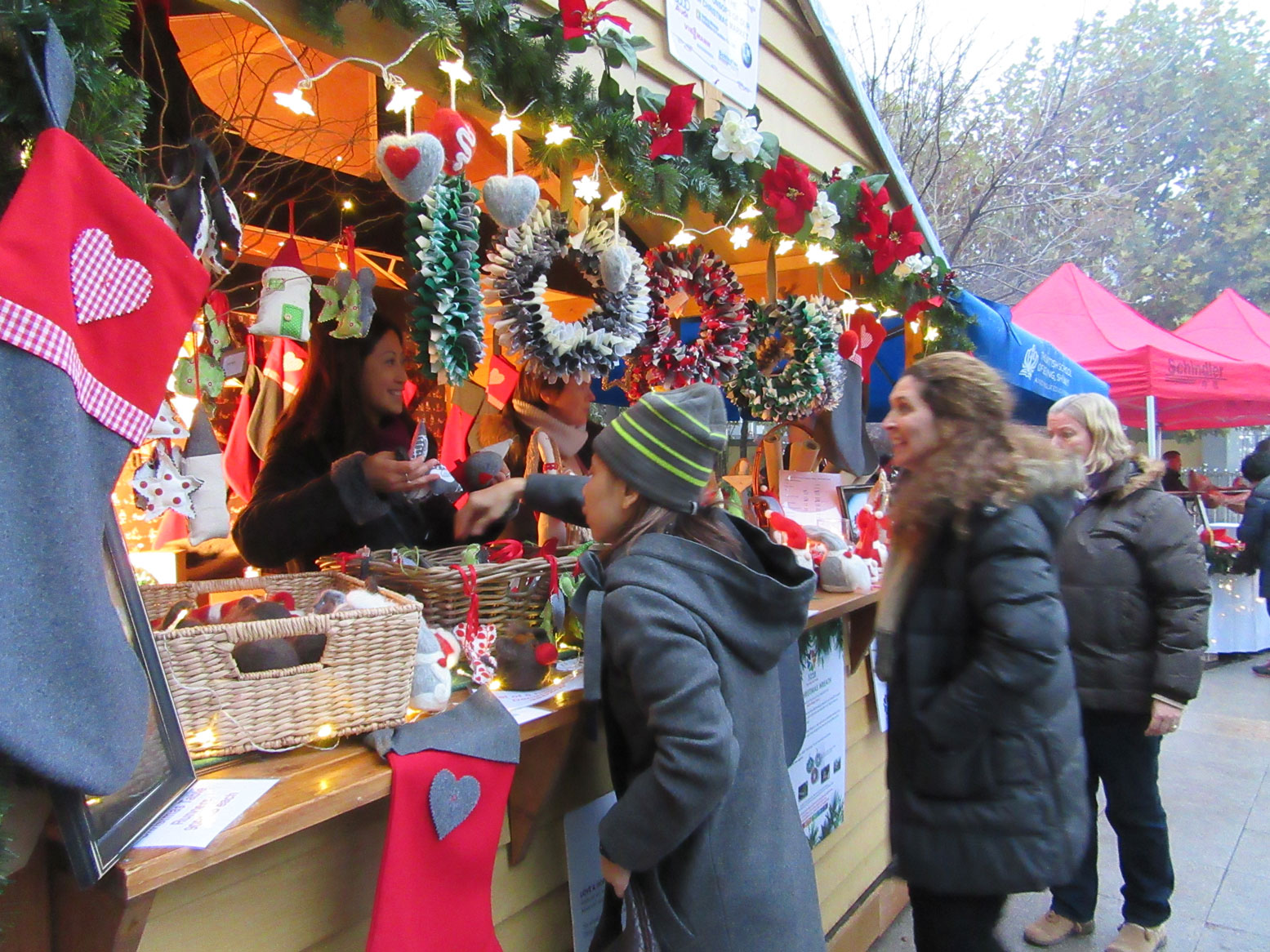 Source Your Christmas Present Gift List at These Christmas Fairs and Markets