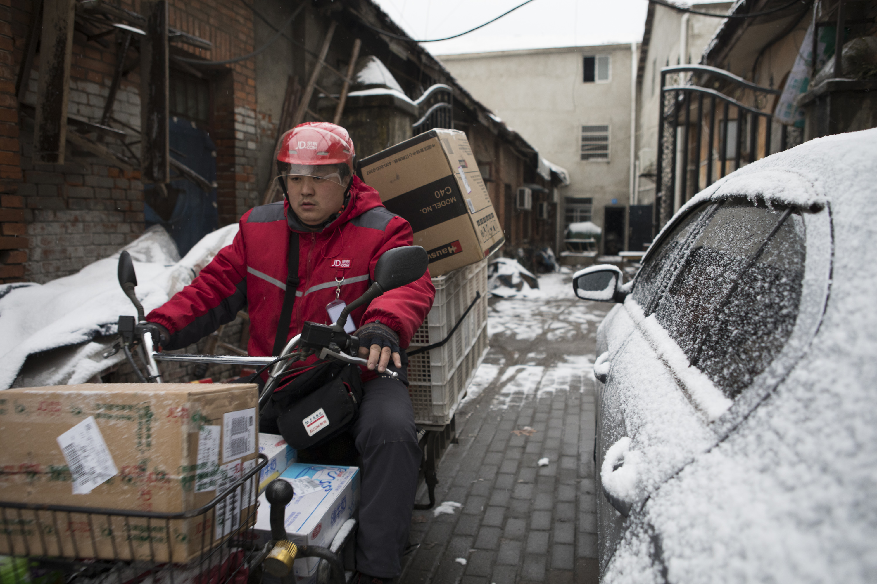 China to Tackle Delivery Waste Crisis with New Green Standards