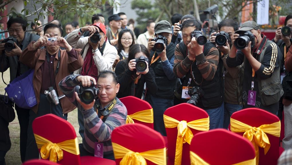 Mandarin Monday: Fending Off Pesky Paparazzi in China