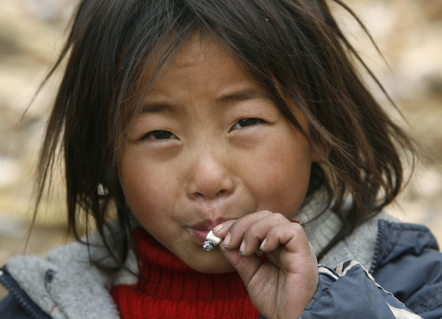 Twenty-Five Percent of Beijing&#039;s Tobacco Vendors Fail to Butt Out, Continue Selling Cigarettes Near Schools Illegally