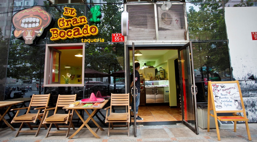EAT: Goodbye Dareen and a Change of Space for El Gran Bocado