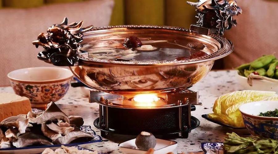 EAT: Beijing Duck and Bubbly, Hot Pot at Superfly EAT: Beijing Duck and Bubbly, Hot Pot at Superfly