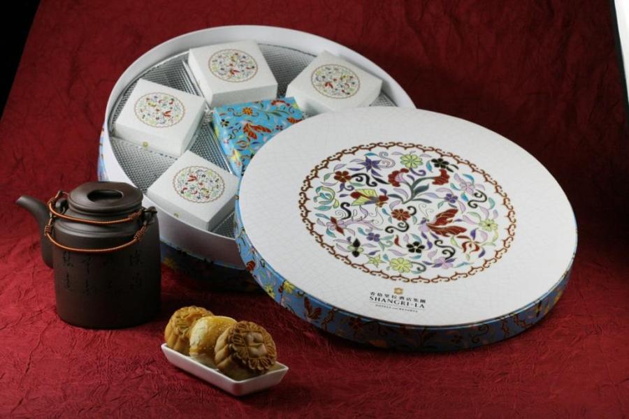 To the Moon and Back: Choice Mooncakes for Mid-Autumn Festival