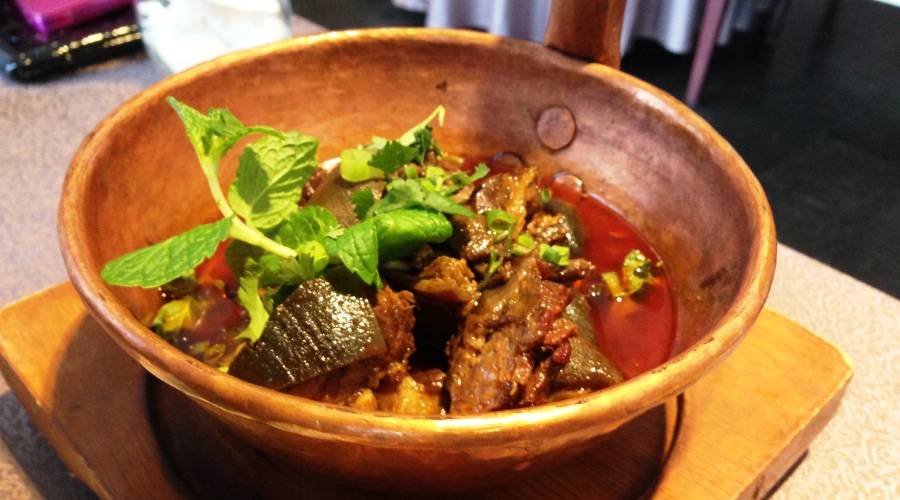 A Bite of Spring in Yunnan: New Dishes at Rainbow Yunnan Restaurant