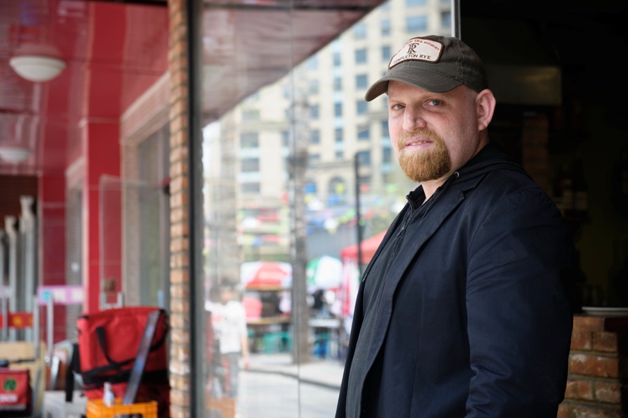 Last Orders: Seth Grossman, Co-Owner of Home Plate Bar-B-Que, Tells Us What He&#039;ll Miss About Beijing
