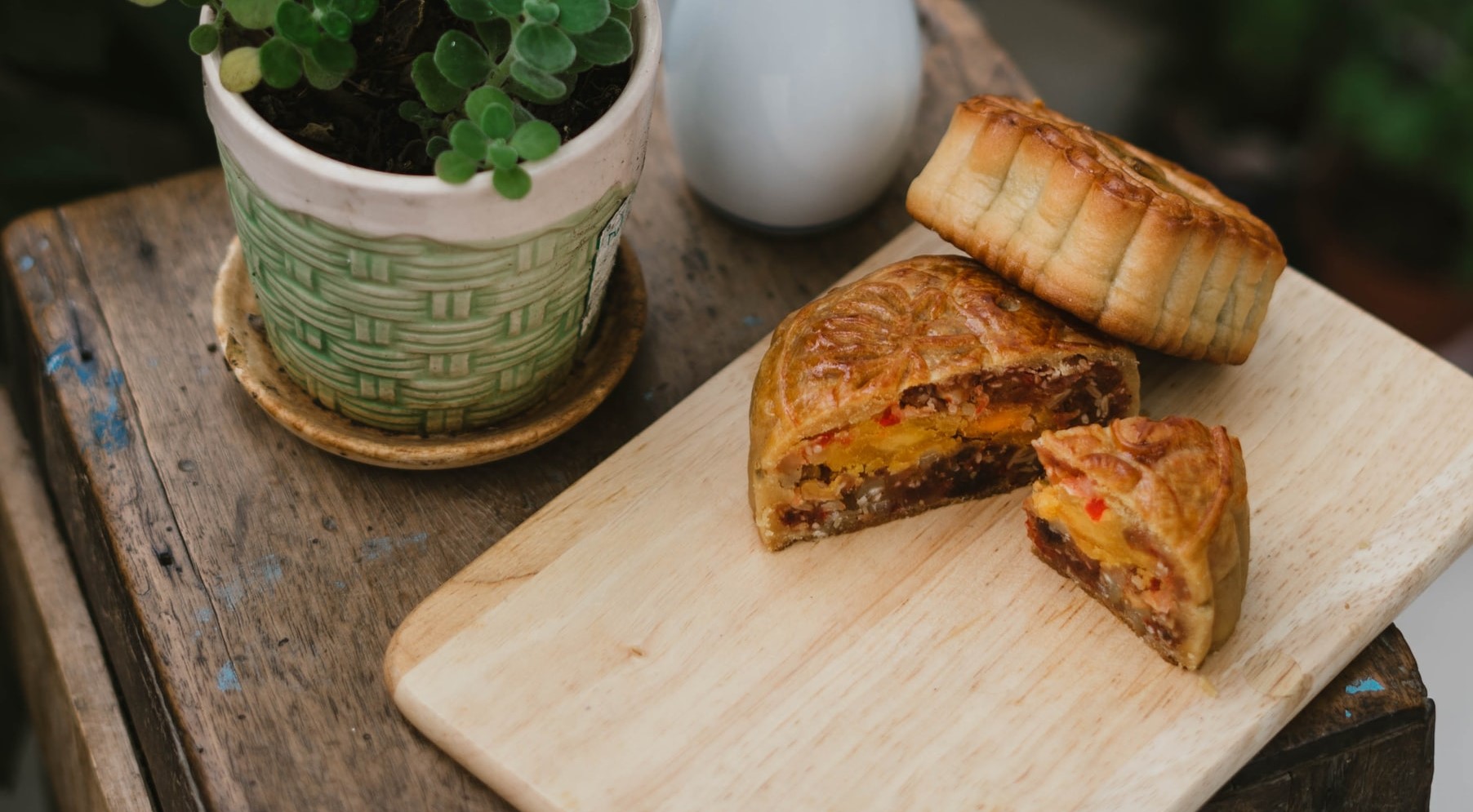 Mooncake Memories: Your Guide to the Colorful History of this Celestial Pastry