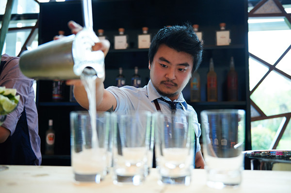 “Ya’ll Got This, Beijing,” Says Shanghai Cocktail Star Lu Yao, Ahead of End of Month Visit “Ya’ll Got This, Beijing,” Says Shanghai Cocktail Star Lu Yao, Ahead of End of Month Visit